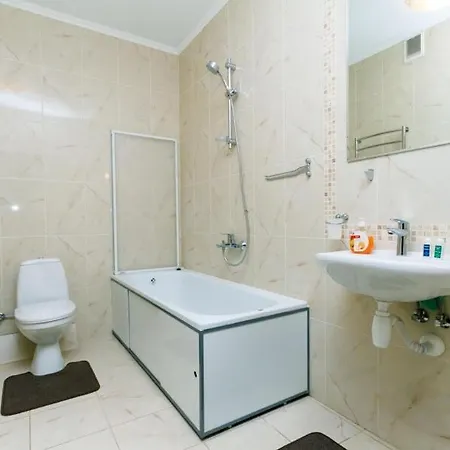 Apartment On Akhmatovoyi 32/18 Kyiv Exterior photo