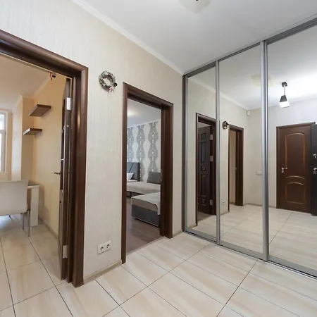 Apartment On Akhmatovoyi 32/18 Kyiv Exterior photo